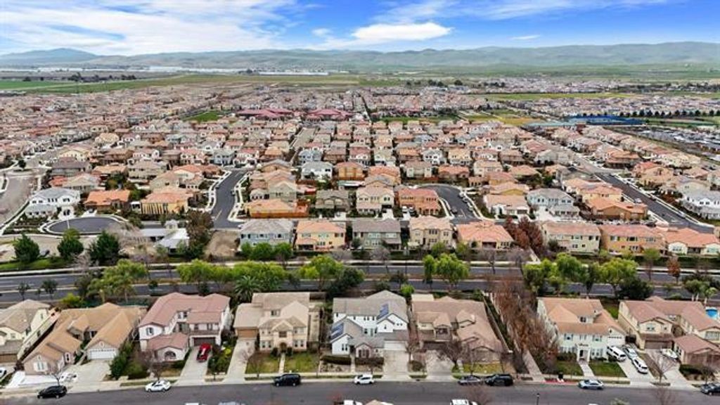 Image 55 of property listing at 310 Ashlee Avenue, Tracy, CA 95391