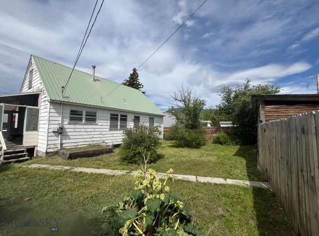1920 Dewey, Butte, MT 59701