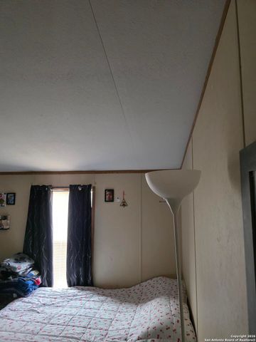 132 S Price, Poteet, TX 78065