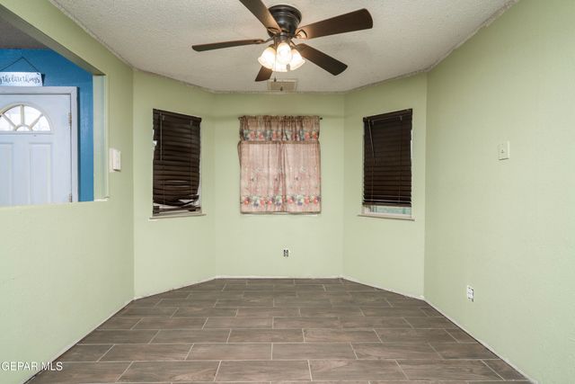 10832 SAPPHIRE Street, El Paso, TX 79924