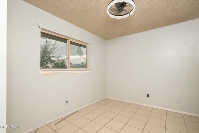 10832 SAPPHIRE Street, El Paso, TX 79924