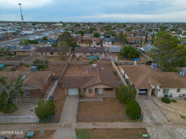 10832 SAPPHIRE Street, El Paso, TX 79924