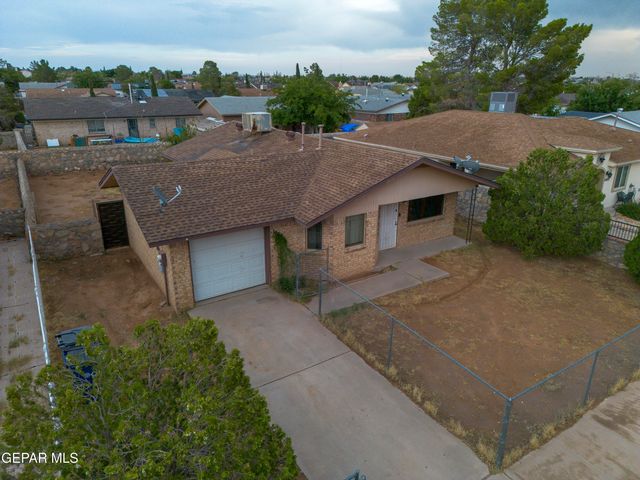 10832 SAPPHIRE Street, El Paso, TX 79924