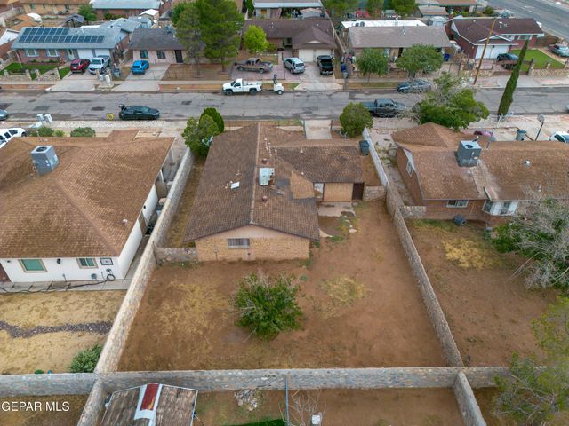 10832 SAPPHIRE Street, El Paso, TX 79924