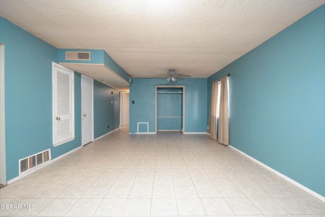 10832 SAPPHIRE Street, El Paso, TX 79924