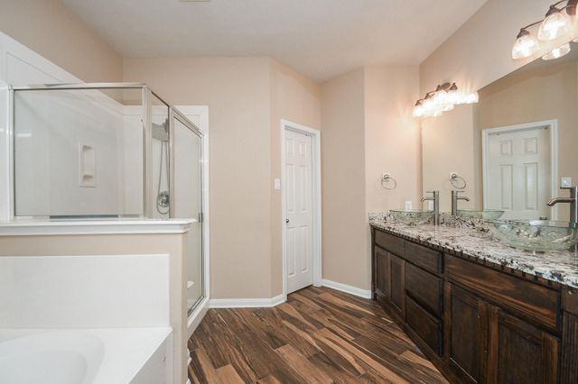 511 Silver Creek Circle, Richmond, TX 77407