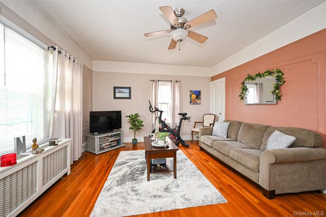 16-04 149th Street, Whitestone, NY 11357