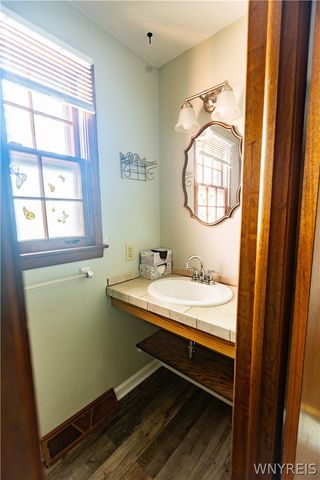176 Rosewood Drive, West Seneca, NY 14224