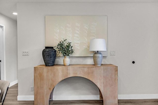 205 Red Oak Drive M, Sunnyvale, CA 94086