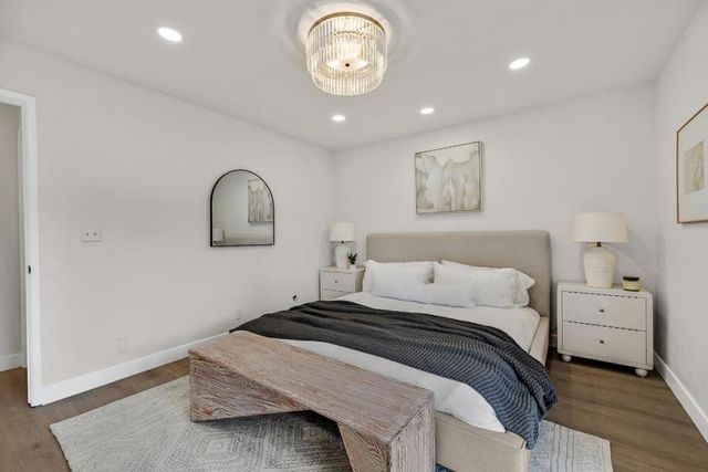 205 Red Oak Drive M, Sunnyvale, CA 94086