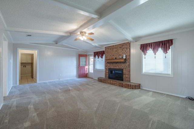 1414 5th Street, Shallowater, TX 79363