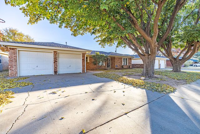 1414 5th Street, Shallowater, TX 79363