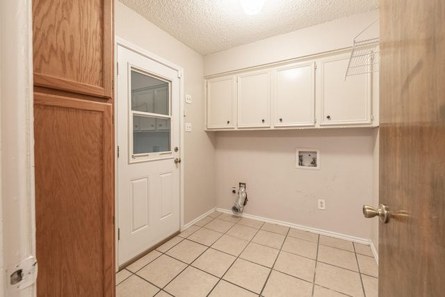 1414 5th Street, Shallowater, TX 79363