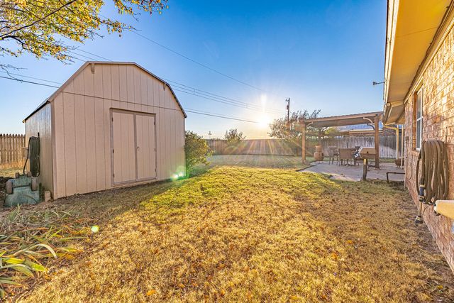 1414 5th Street, Shallowater, TX 79363