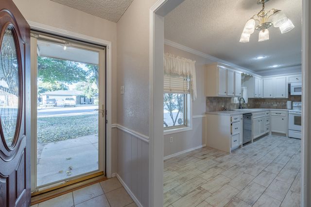 1414 5th Street, Shallowater, TX 79363