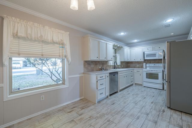 1414 5th Street, Shallowater, TX 79363