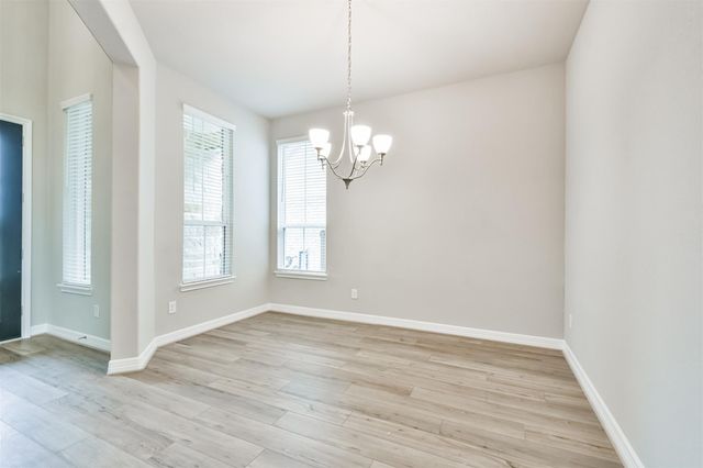 8211 Chartres Wind Drive, Magnolia, TX 77354