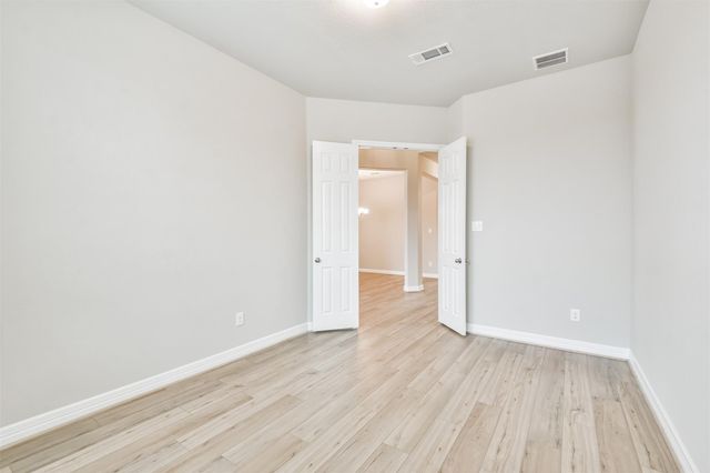 8211 Chartres Wind Drive, Magnolia, TX 77354