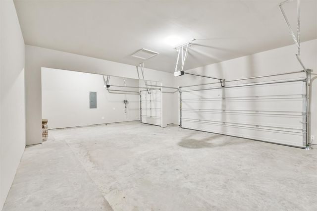 8211 Chartres Wind Drive, Magnolia, TX 77354