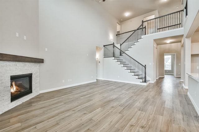 8211 Chartres Wind Drive, Magnolia, TX 77354