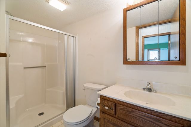 1617 Whitters Way NW, Cedar Rapids, IA 52405