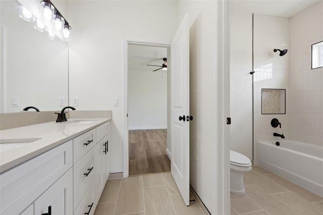 1049 SW 67TH WAY, Gainesville, FL 32607