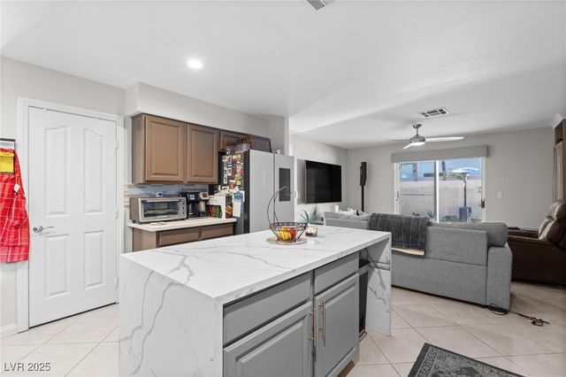 121 Golf Range Street, Las Vegas, NV 89145