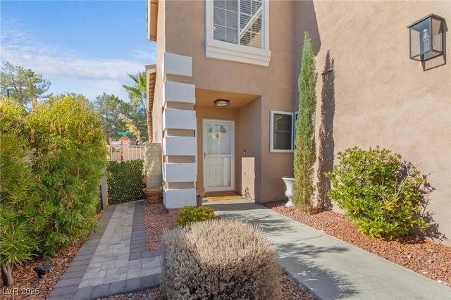 121 Golf Range Street, Las Vegas, NV 89145