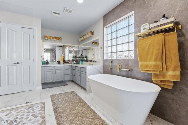 121 Golf Range Street, Las Vegas, NV 89145