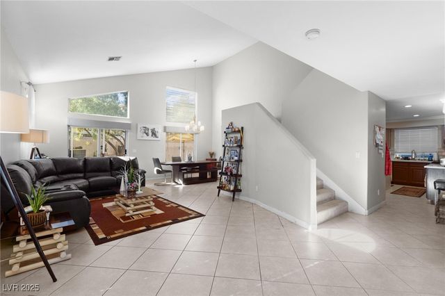 121 Golf Range Street, Las Vegas, NV 89145