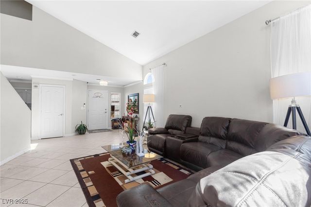 121 Golf Range Street, Las Vegas, NV 89145