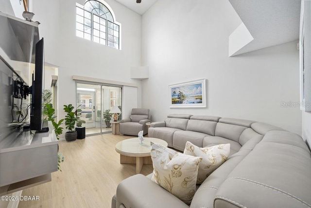 25 MARINA POINT PLACE, Palm Coast, FL 32137