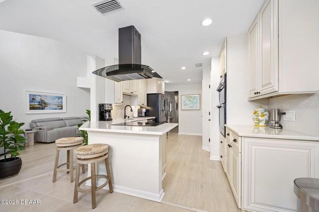 25 MARINA POINT PLACE, Palm Coast, FL 32137