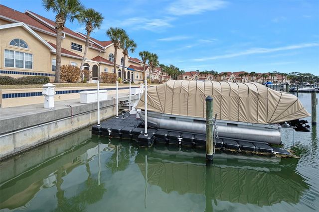 25 MARINA POINT PLACE, Palm Coast, FL 32137