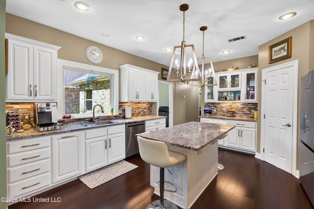 7524 Cherryhill Drive, Diamondhead, MS 39525
