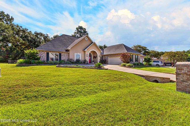 7524 Cherryhill Drive, Diamondhead, MS 39525