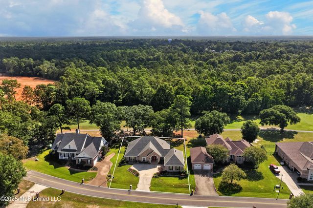 7524 Cherryhill Drive, Diamondhead, MS 39525