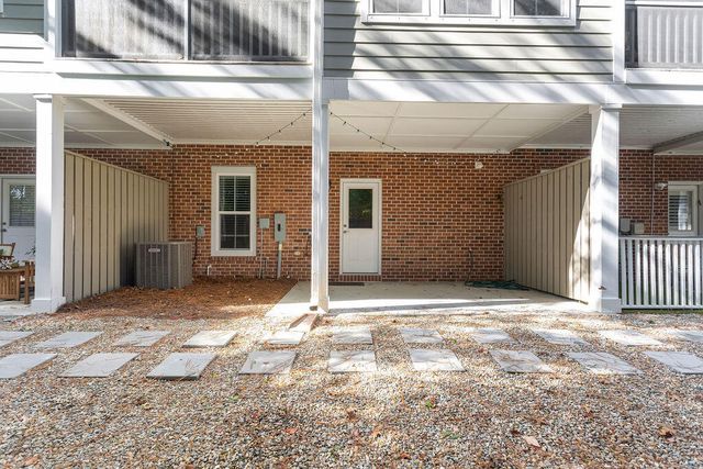 1927 Carolina Towne Court, Mount Pleasant, SC 29464