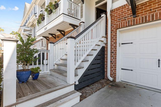 1927 Carolina Towne Court, Mount Pleasant, SC 29464