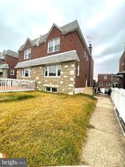 1815 DANFORTH STREET, Philadelphia, PA 19152