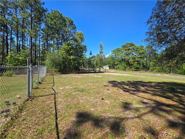 7648 N Galt Point, Citrus Springs, FL 34434