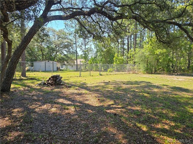 7648 N Galt Point, Citrus Springs, FL 34434