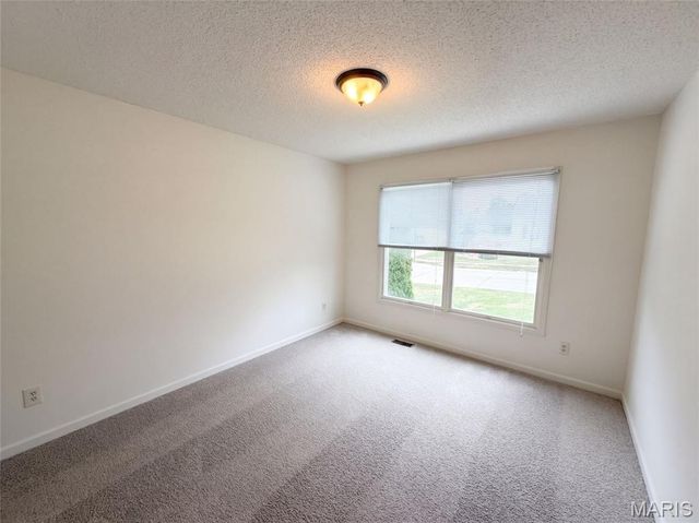 701 Garden Bounty Drive, St Peters, MO 63376