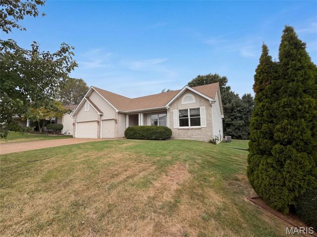 701 Garden Bounty Drive, St Peters, MO 63376
