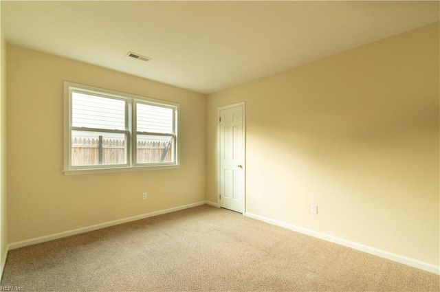 6 Valirey DR, Hampton, VA 23669