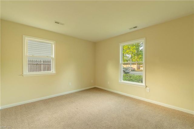 6 Valirey DR, Hampton, VA 23669