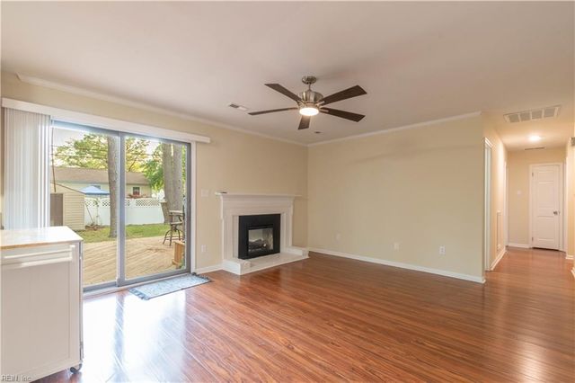 6 Valirey DR, Hampton, VA 23669