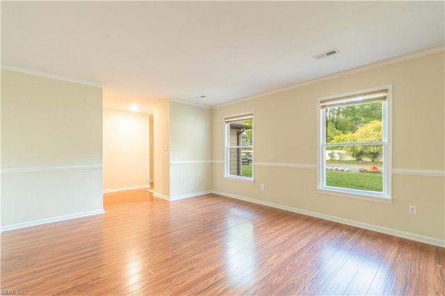 6 Valirey DR, Hampton, VA 23669