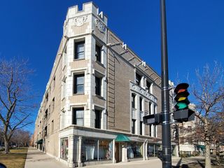 7100 N Sheridan Road 7110, Chicago, IL 60626