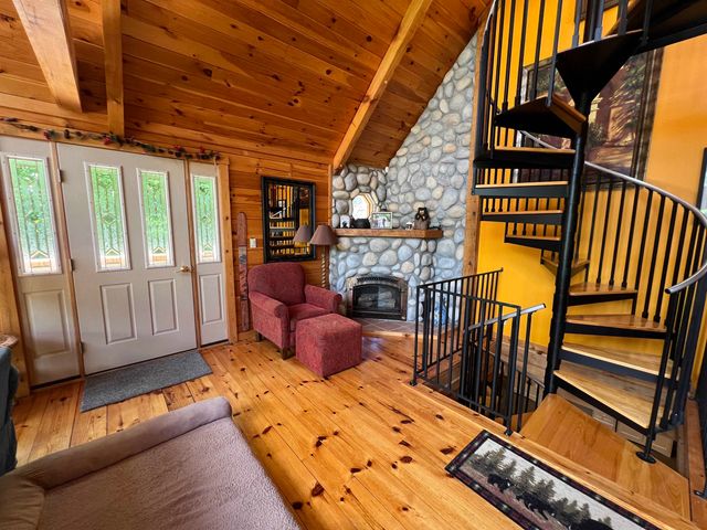 42 Bills Road, Stratton, VT 05360